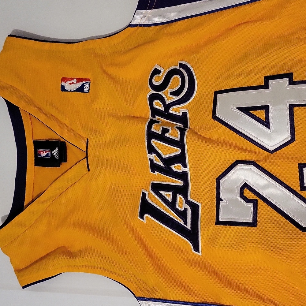 Kobe Bryant LAKERS 24